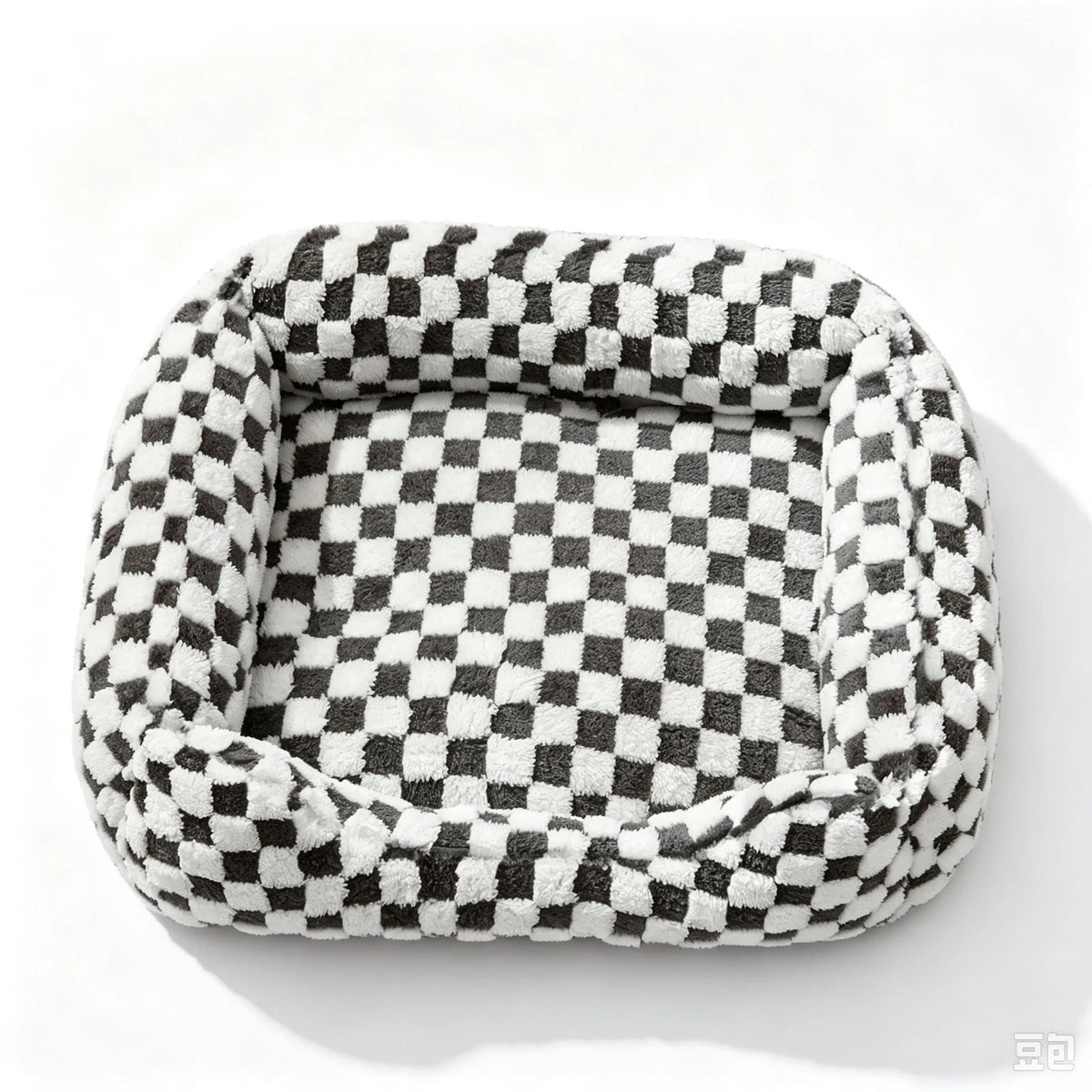 Checkered Pet Bed A square-shaped pet bed - MyPetDollar.com