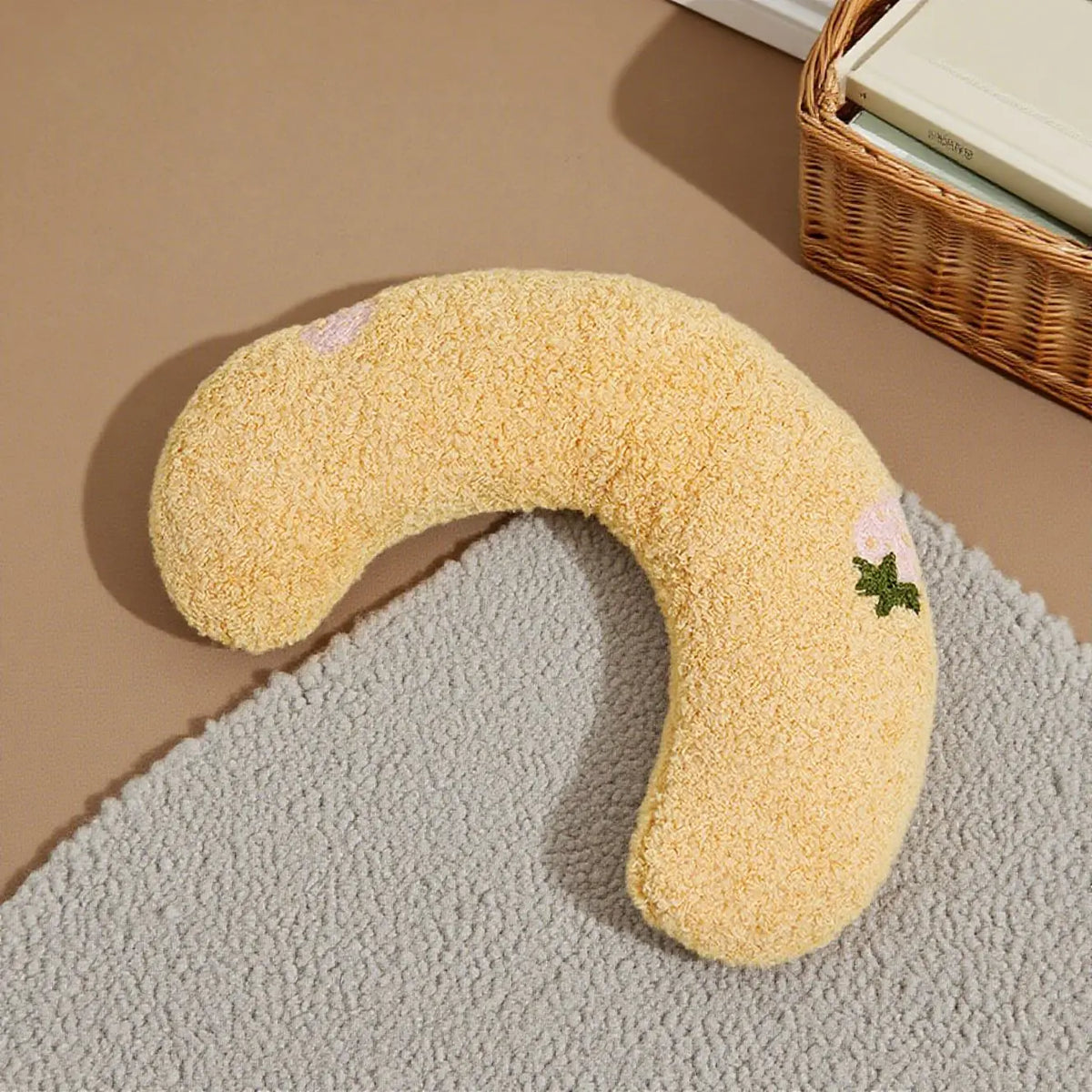 Plush Pet U-shaped Neck-supporting Sleeping Pillow