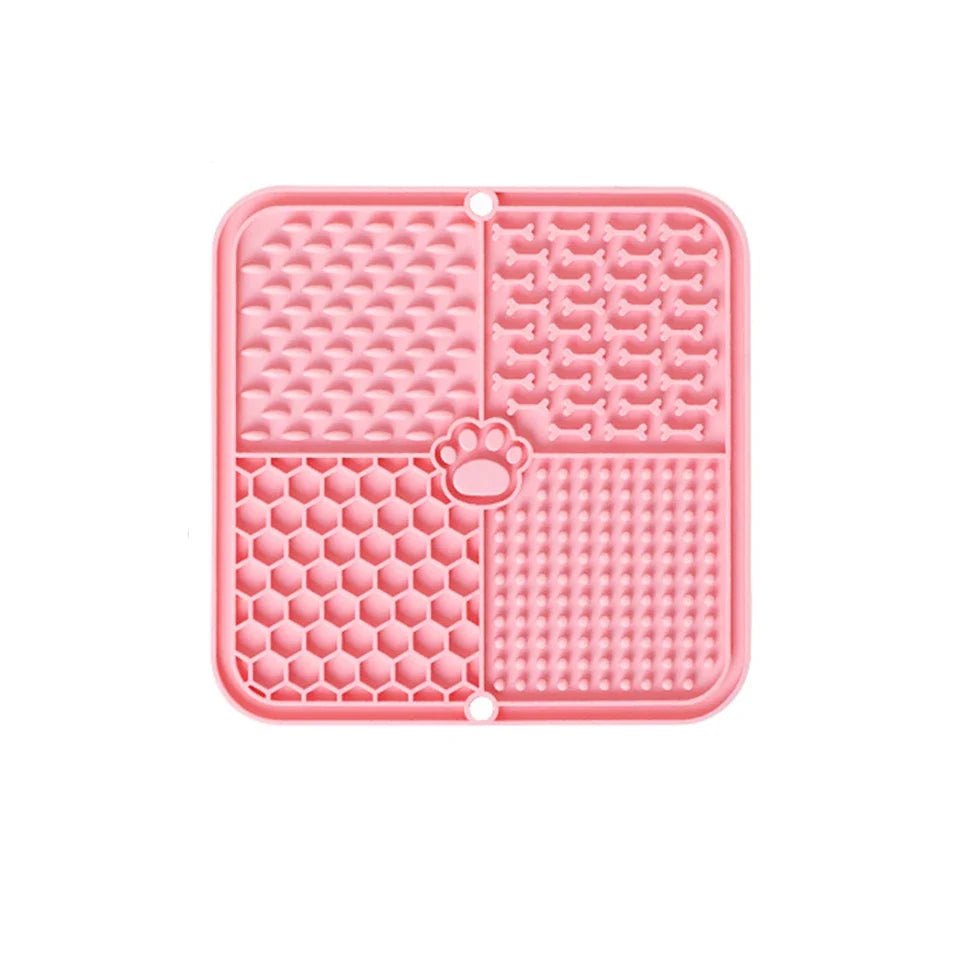 15.5x15.5cm Slow Feeder Licking Pad Food Grade Silicone Pet
