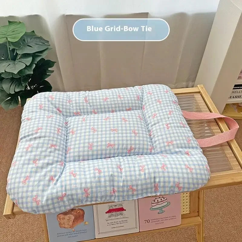 Cute Soft Checkered Bow Pet Bed Universal - MyPetDollar.com
