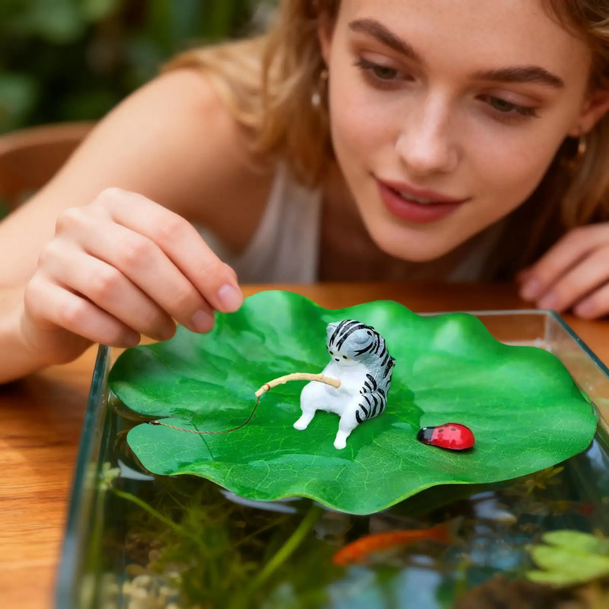 Mini Floating Cat Fishing Lotus Leaf - MyPetDollar.com