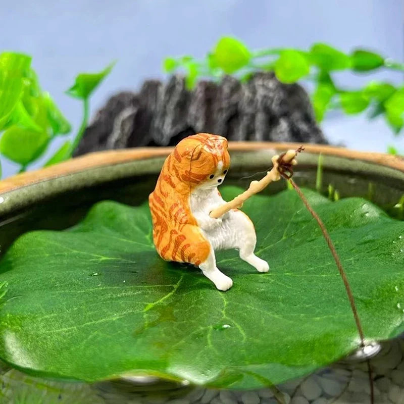 1PC Small Fishing Cat Creative Aquarium - MyPetDollar.com