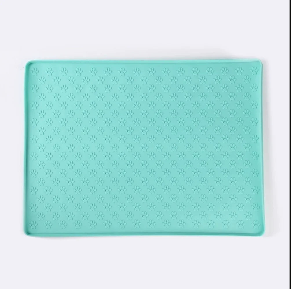 Silicone Paw Print Dog Feeding Pad – 2 Sizes
