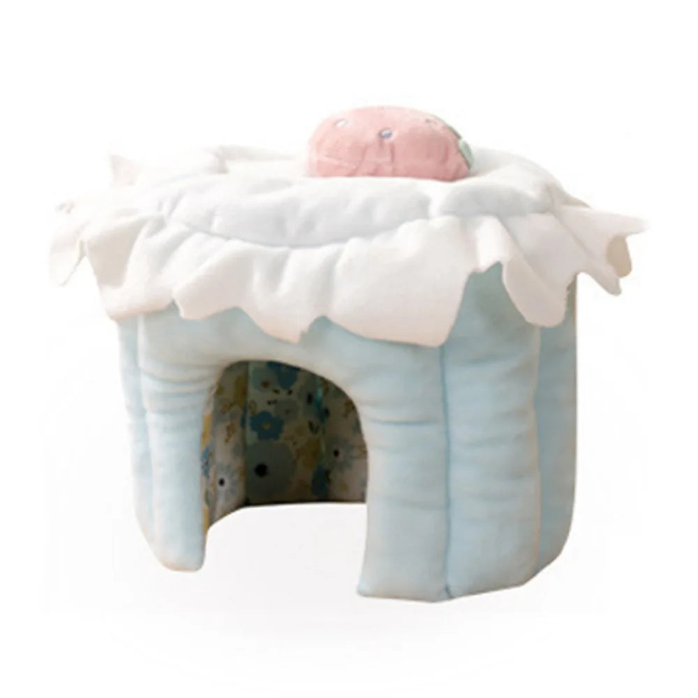 Cake Shape Pet Hideout House Strawberry Design Soft Hamster