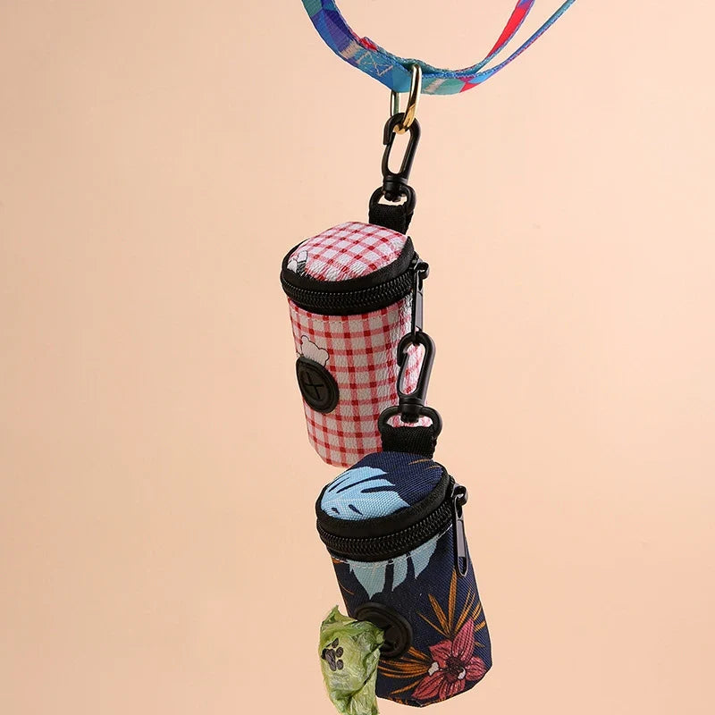 Pet feces bag can be hung with Portable - MyPetDollar.com