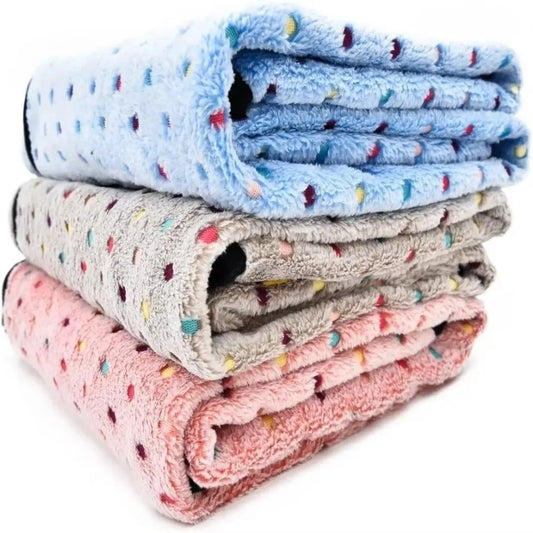 Ultra-Soft Pet Bed Blanket Cute Dot Pattern - MyPetDollar.com