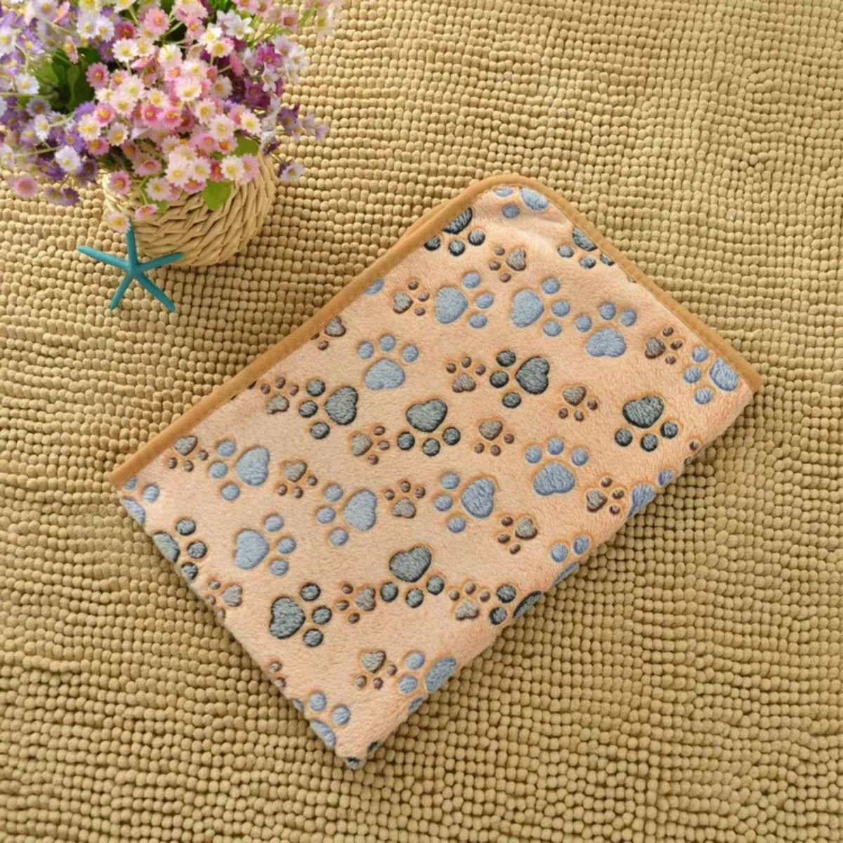 Cute Flannel Pet Blanket Cartoon Dog Paw Print, Warm